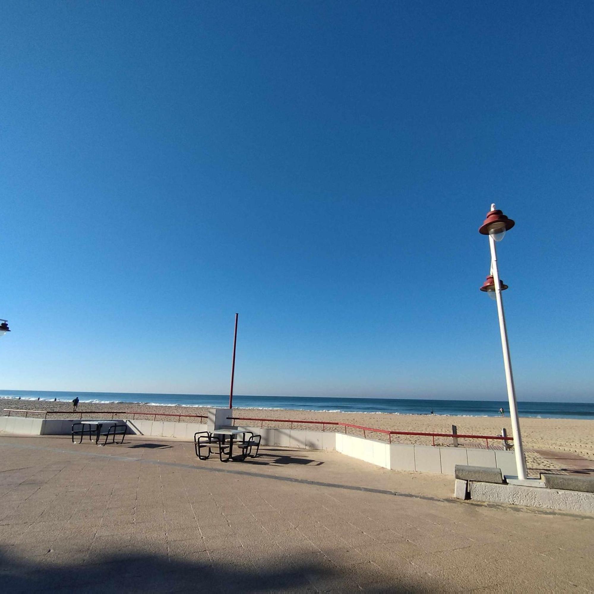 Encantador Apartamento Frente A La Playa Victoria Apartment Cadiz Ngoại thất bức ảnh